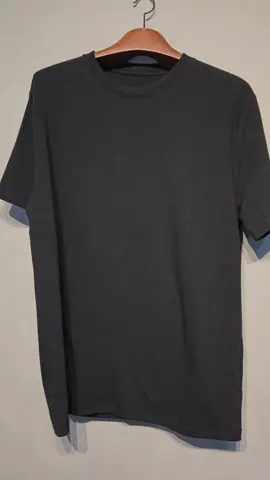 Camiseta Preta Básica. Malha peruana! 95% algodão 40.1. 5% elastano. Preço promocional, apenas R$49,90. Acima de 50 temos preços especiais. #malhaperuana #atacado #mercadolivre #camisetapreta #camisetabasica #camisetapretabasica #camisetaboa #moda #sócamisetapreta #camisetaperuana #modamasculina #roupas 