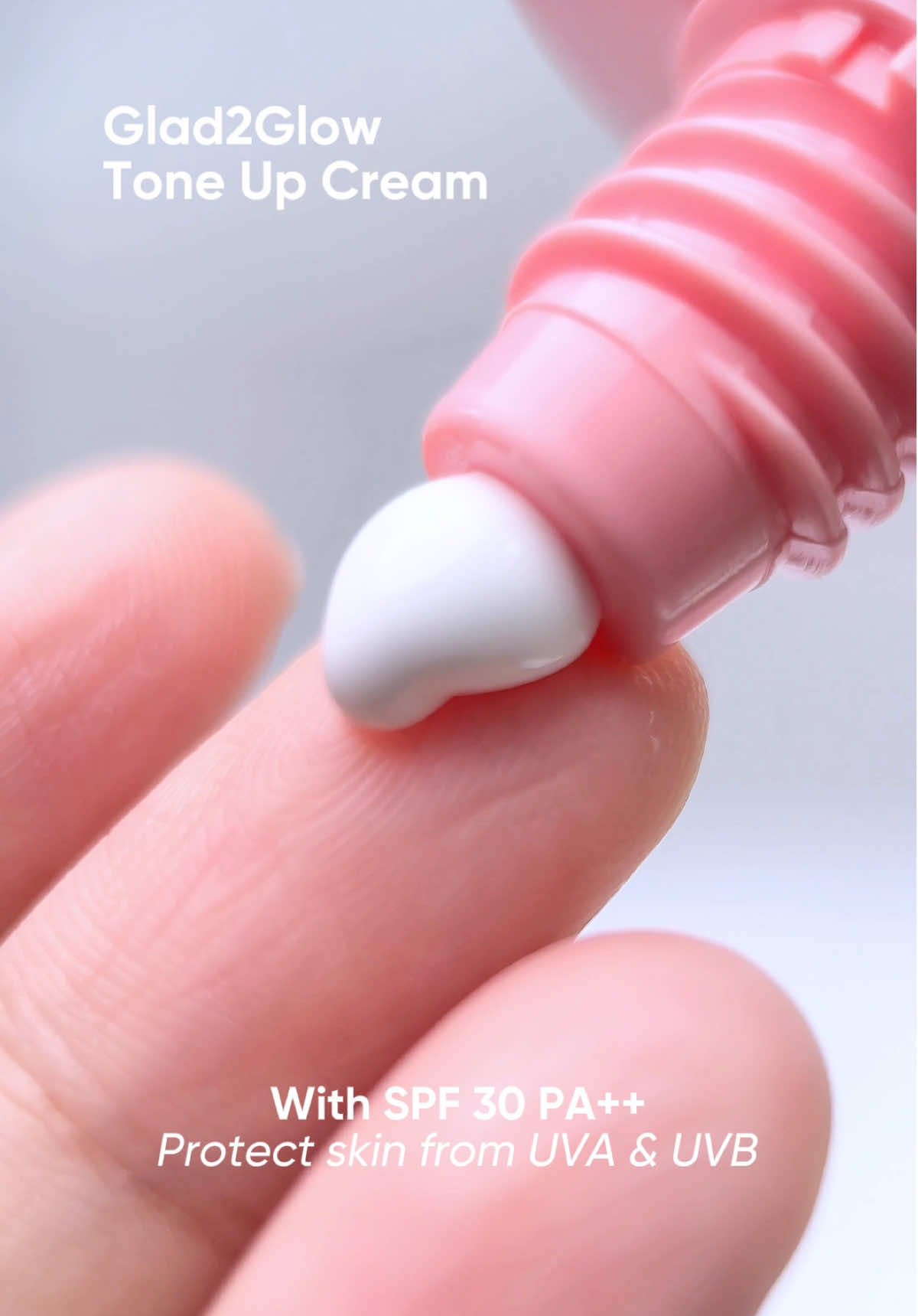 Introducing the NEW GLAD2GLOW Lychee Vitamin Water Cream! ✨ Hydrate, tone, and get that glowing complexion all in one step 💗 Ready for your skin’s glow-up? Join our LIVE for unbeatable discounts and grab those exclusive vouchers!🔥 #gladtoglowmalaysia #g2g #myskincare #skincareroutine #skincareMalaysia #trending #fyp #fypage #fyppppppp  