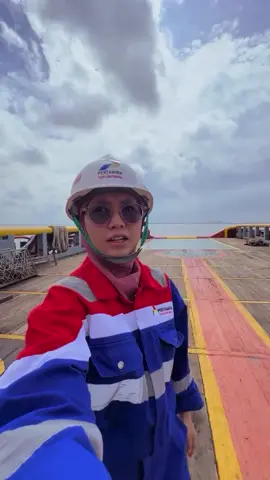 Cewe juga bisa loh masuk PT Pertamina 😍 Ada yang mau kaya kakak ini? Info Loker dan Magang BUMN ter-update ada di Bio! Mau Latihan Soal Psikotes & RBB? Gratis! Ada di Aplikasi JADIBUMN. ———————————— Ayo Fokus Untuk Persiapan Tes Rekrutmen BUMN 2025 dari sekarang! Ayo join grup latihan soal dan grup belajar untuk Tes Persiapan Seleksi Rekrutmen BUMN Berikutnya! ———————————— PROMO SUPER INTENSIF TERBATAS!!! Hanya satu-satunya lembaga bimbel online yang mengadakan live class intensif dan interaktif dilaksanakan secara rutin!! Join sekarang juga, mau? link join ada di bio BIMBEL UNTUK TES SEMUA PERUSAHAAN BUMN #pertamina #cewepertamina  #bumn #LowonganKerjaPTC #KarierImpian #bumn #likerupdate #Loker2025 