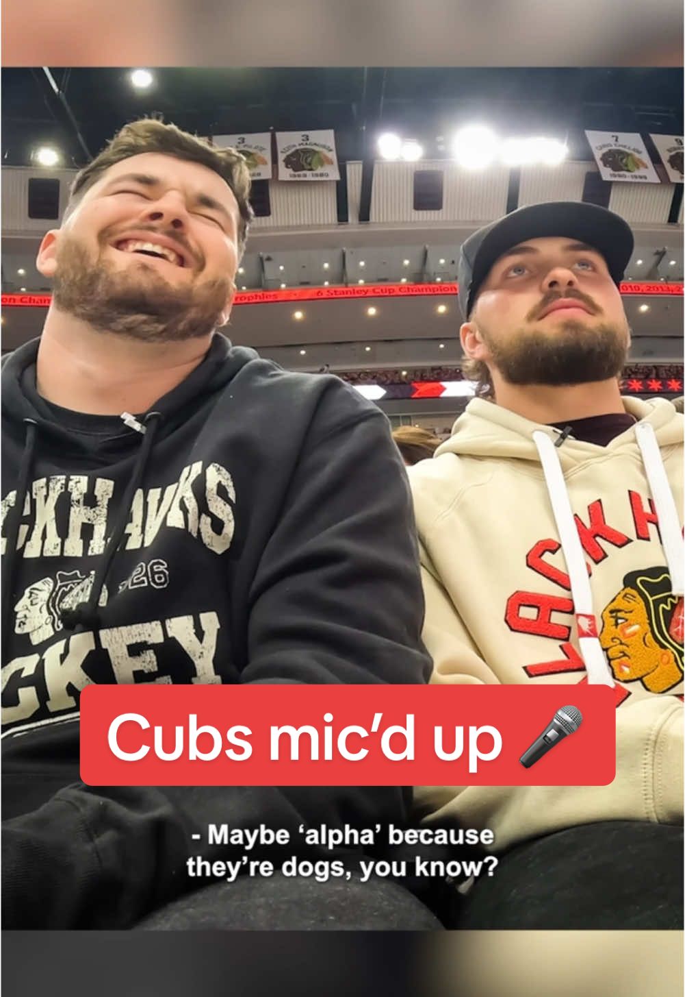 baseball players 🤝 hockey fans #blackhawks #cubs #lukelittle #porterhodge #micdup #NHL #chicagoblackhawks 