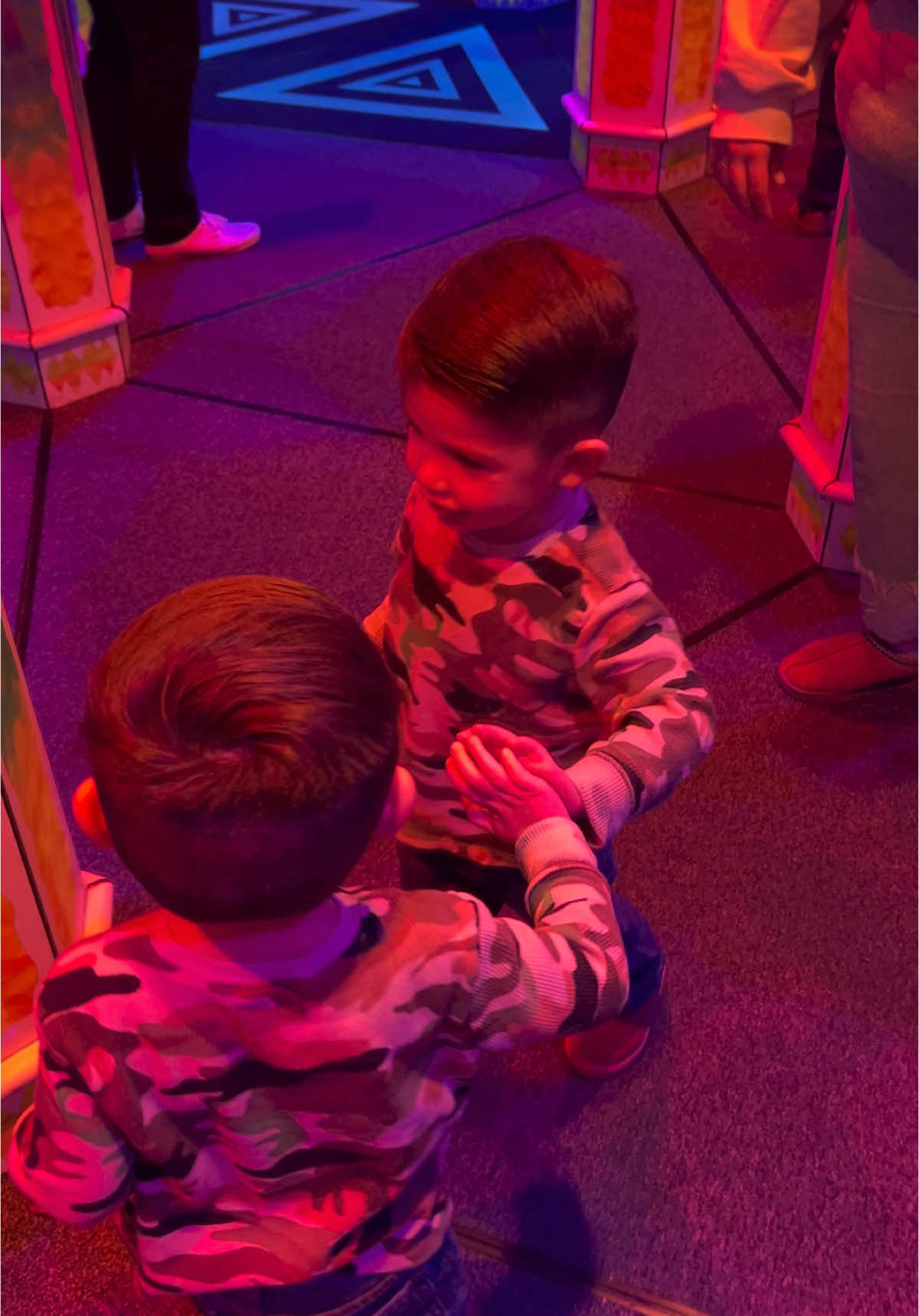 Crashing out on another level  #fyp #heisokay #LucaBear #jackass #crashout #wtf #woopsie #funnyvideo #son #sanfrancisco #mirrormaze #tiktokisback #viralvideo 