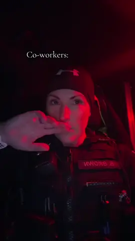 When it’s 21 degrees out but feels like 12 😅 #struggles #cold #work #iykyk #femaleofficers #fypシ゚viral #lawenforcement #femalecops #copsoftiktok #lawenforcementhumor #oklahoma 