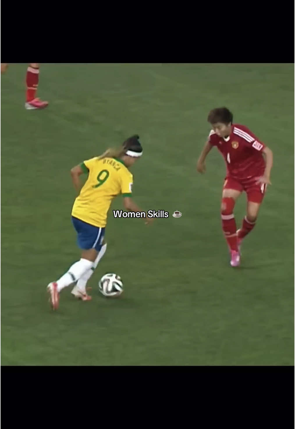 Women vs Men Skills ☠️  #skills #football #fyp #viral #blowthisup #targetaudience #brazil #Soccer 