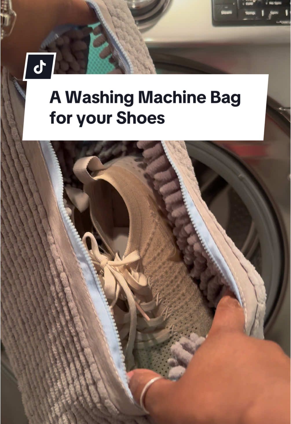 Throw those shoes right into your washing machine. This microfiber washing machine bag keeps both your shoes and the washing machine safe. #washingmachinebag #shoewashingbag #shoewashingmachine #cleaninghacks #cleaningshoes #cleaninggadgets #shoesinwashingmachine #laundrybag #frontloadwasher #washingmachine #washingmachineclean #tts #tiktokshop #tiktokpartner #ttshop ##ttshopfinds #tiktokfinds #sawitontiktok #tiktokmademebuyit #tiktokmademedoit #founditontiktok #orangeshoppingcart #tiktokshopfinds #spotlightfinds #dealsforyou #foryoupage 