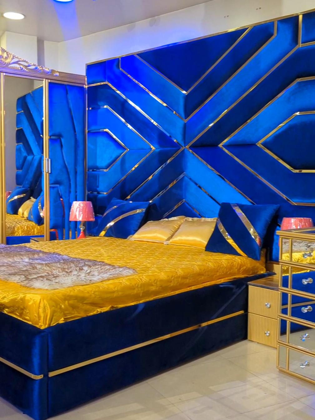 New Panel bedroom design by SM Furniture Shop #smfurniture #furniture #unfrezzmyaccount #foryou #foryoupage #fyp #vairal #bdtiktokofficial #bedroom #bedroomset #panelbe #homefurniture #trending #newtrend 