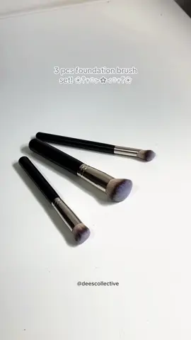 3 pcs foundation brush set! — with 2 free puffs! make up bag must have! ❀𖤣𖥧𖡼⊱✿⊰𖡼𖥧𖤣❀ #makeup #makeupbrush #tiktokfinds 