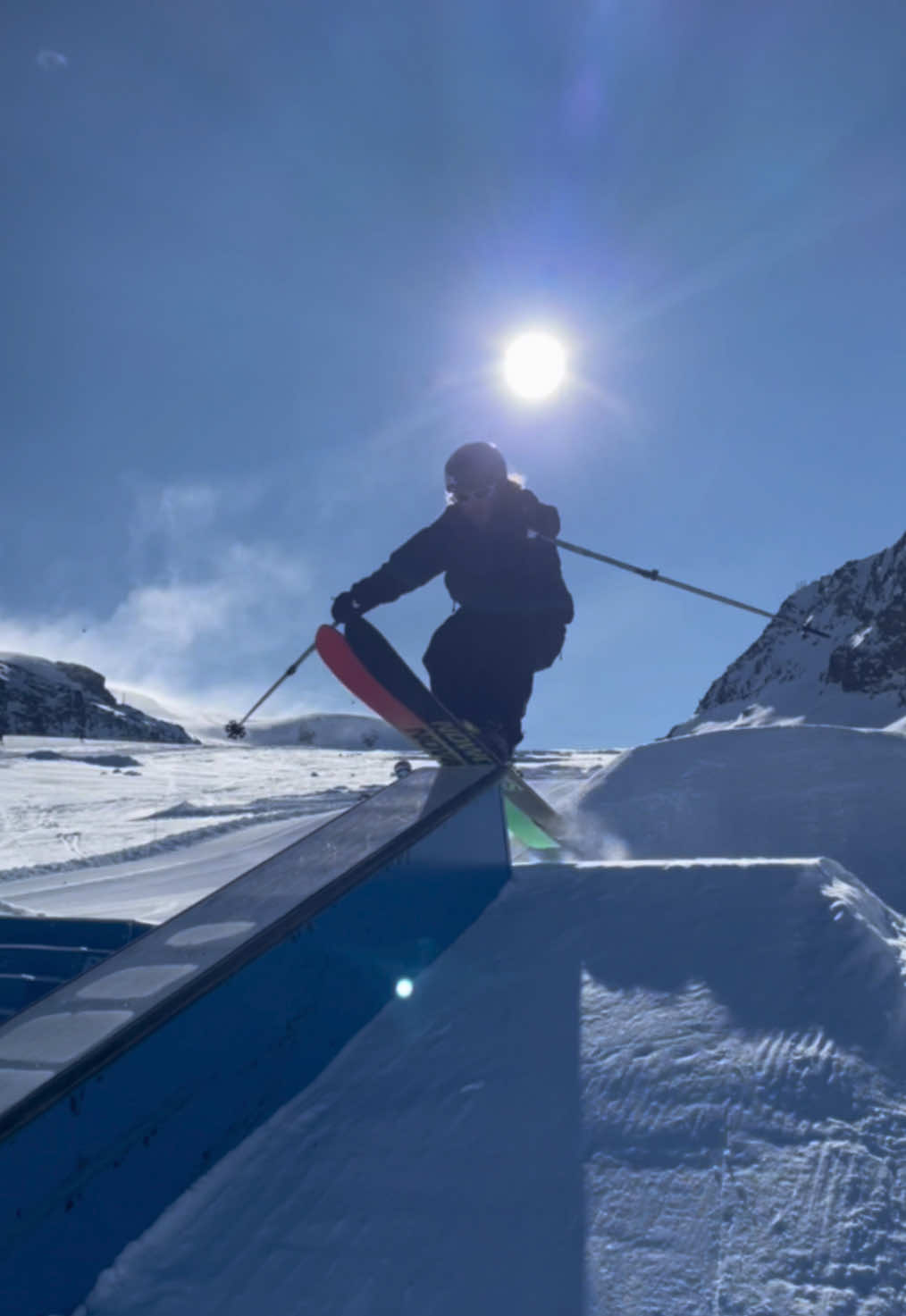 My knee still hurts from these 2 laps :/  #skiing #skitok #zermatt #winter #switzerland #skiinstructor #skiingclips #fyp 
