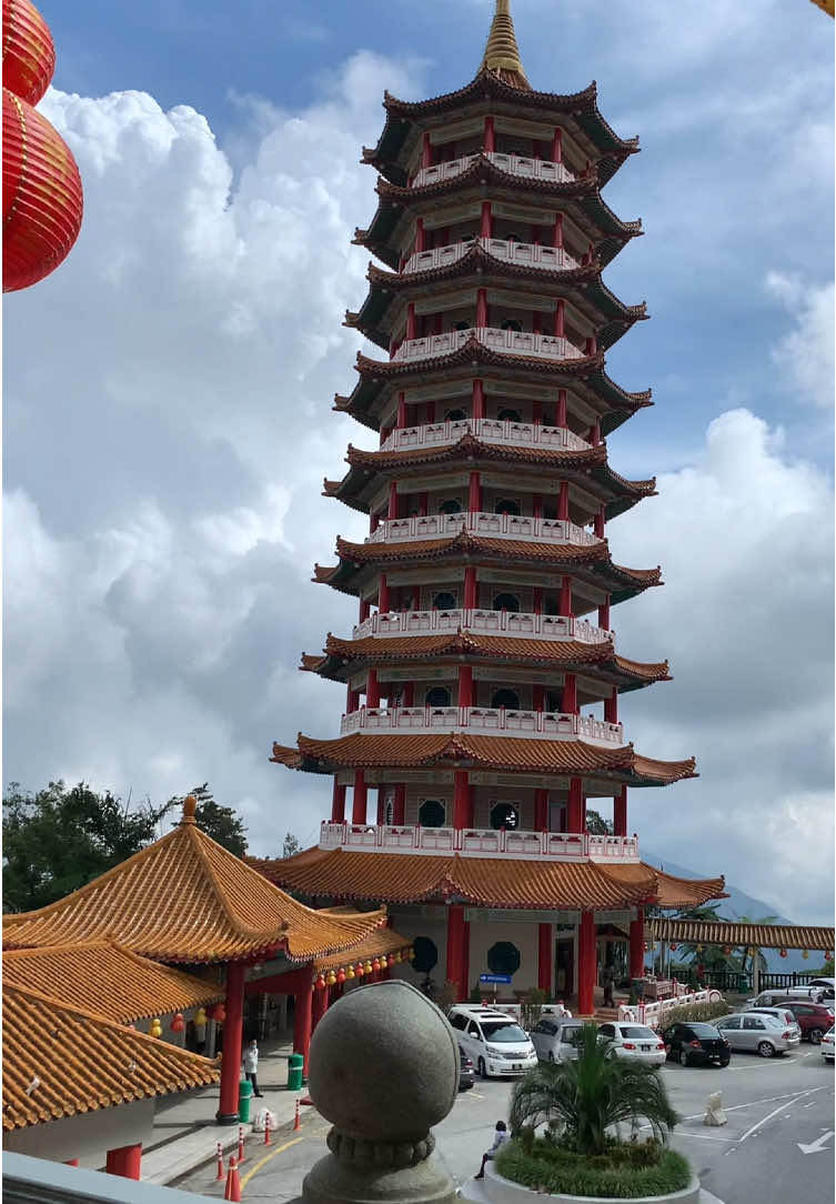 Chin Swee Caves Temple #malaysia #travelvlog #chinsweecavestemple #gentinghighlands #tranquality 