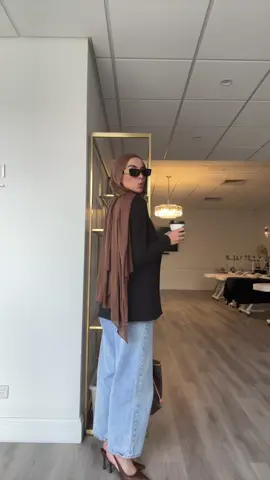 work fit check  #hijabi #hijabfashionstyle #outfit #hijabitiktok #hijab #khimar #HijabFashion #fit #outfit #fitcheck #hijabtutorial #muslim #revert #kesfet #tesettür #tesettürgiyim 