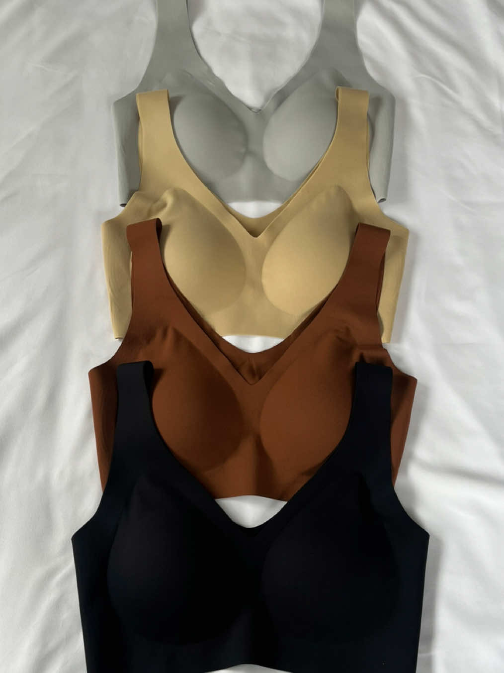 Why choose one, when you can have them all? 💫 #Herah #Bra #Neutrals #Seamless #Comfort 