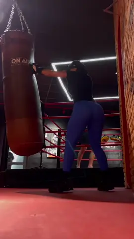 fighting the bbl allegations like 🥊🥊🥊🥊 les haineuses du net on vous voit 🤣🤣🤣🤣 #fyp #pourtoi #pourtoii #GymTok 