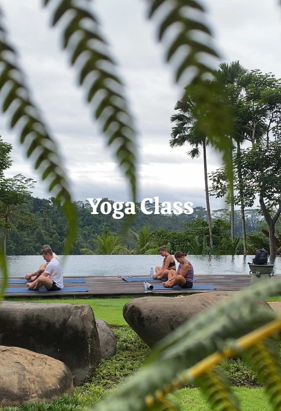 Start your week with peace and purpose 🧘‍♀️🌿 Join us this in the heart of Ubud for a rejuvenating yoga class surrounded by nature’s serenity. 🌄✨ #Yoga #Ubud #Wellness #Retreat #YogaFlow #Monday #Bali #Experience #Wellness #Resort #Villa #Hotel #Mindfulness  