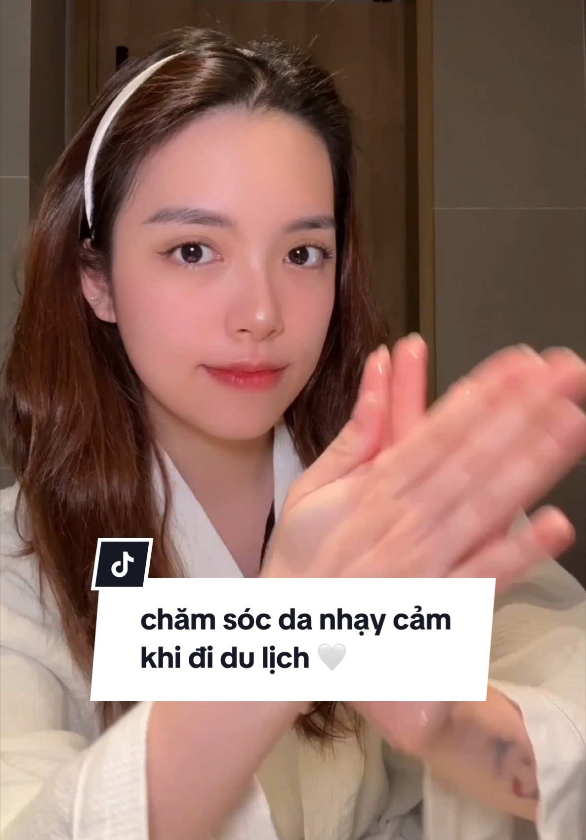 Cách mình skincare cho da nhạy cảm khi đi du lịch siêu đơn giản mà hiệu quả nèee 💖 #GocLamDep #chamsocda #skincare #dProgramvn #transformsensitiveskin #dProgram #skincaretips @dprogramvietnam 