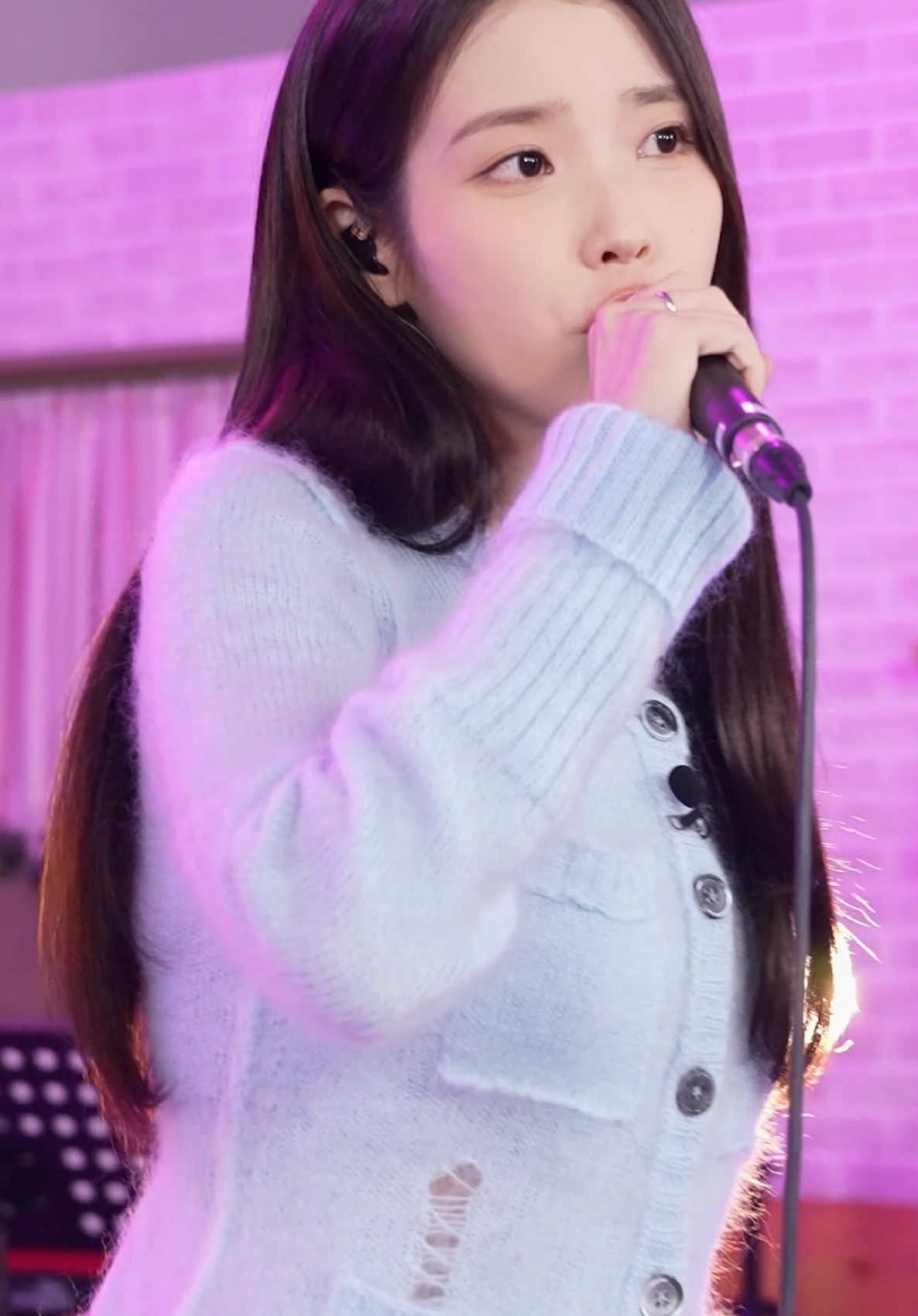 아이유 'ELEVEN' #아이유 #IU #아이유의팔레트 