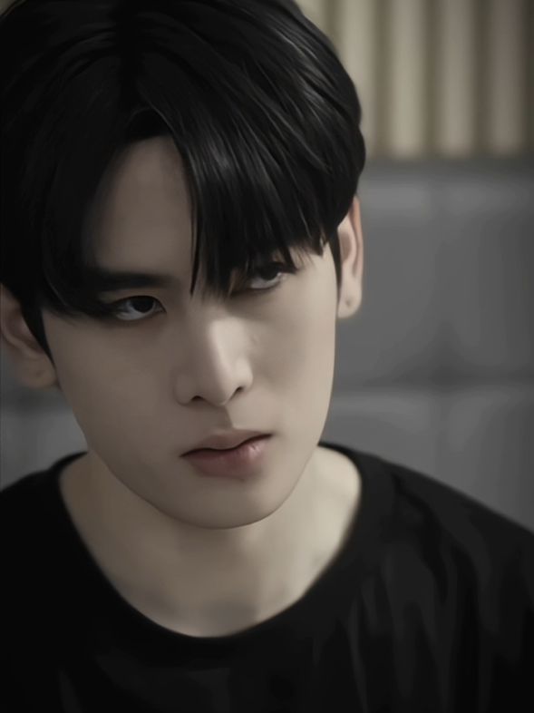 Gun xé truyện bước ra thật sự, thích nhất là khúc ẻm dỗi thế này. Trông cho con nó dỗi lâu một tí mà chắc là không được tí nào 😌 #perfect10linersep13 #perfect10liners #เพิร์ธแซนต้า #perthsanta #perthtanapon #santapp #yothagun @PERTHPPE @Santa 