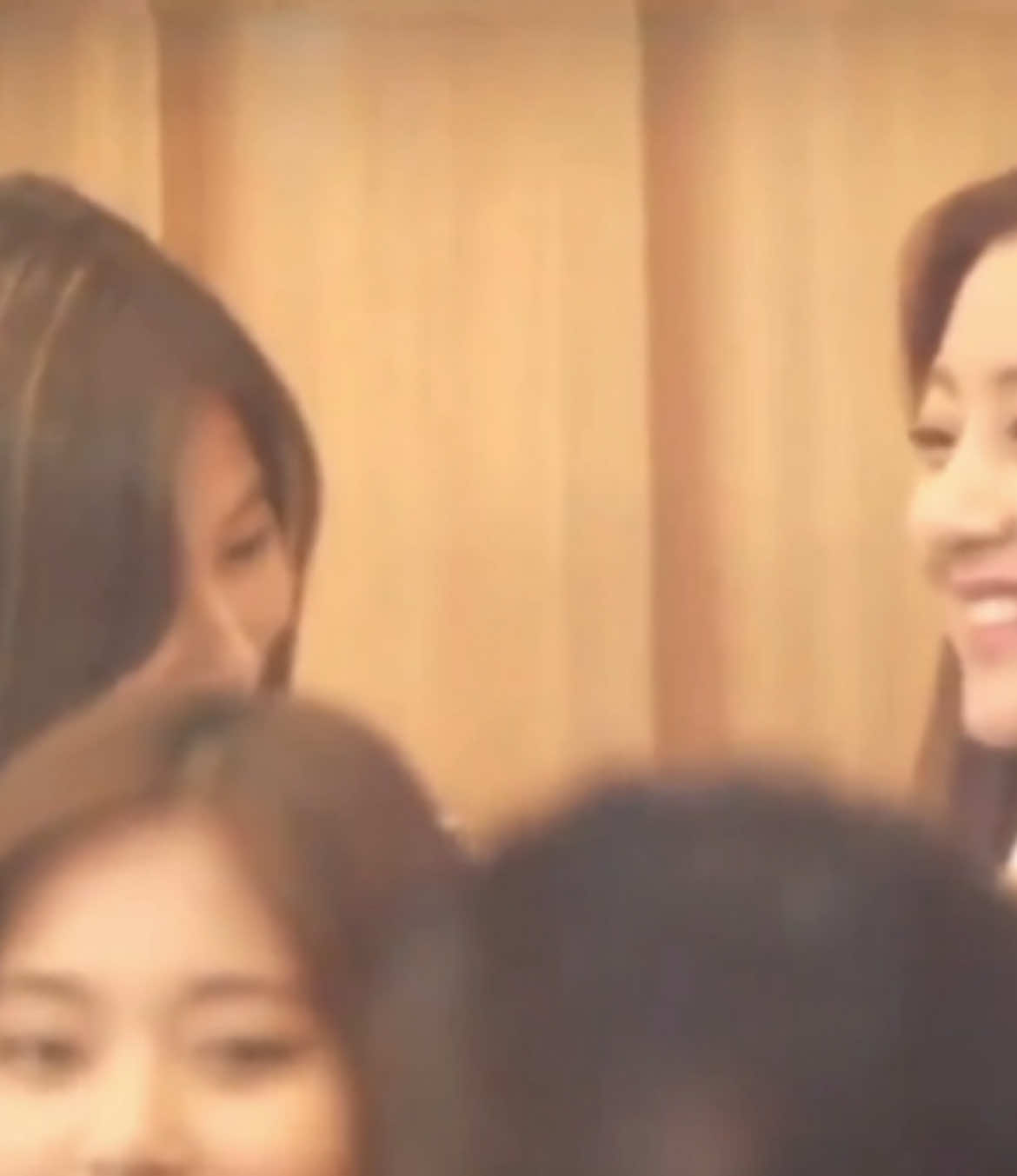 the way sana's mood changed in just a second when she talked to jihyo #twice #sahyo #fypシ #foryou #foryoupage #sana #jihyo 