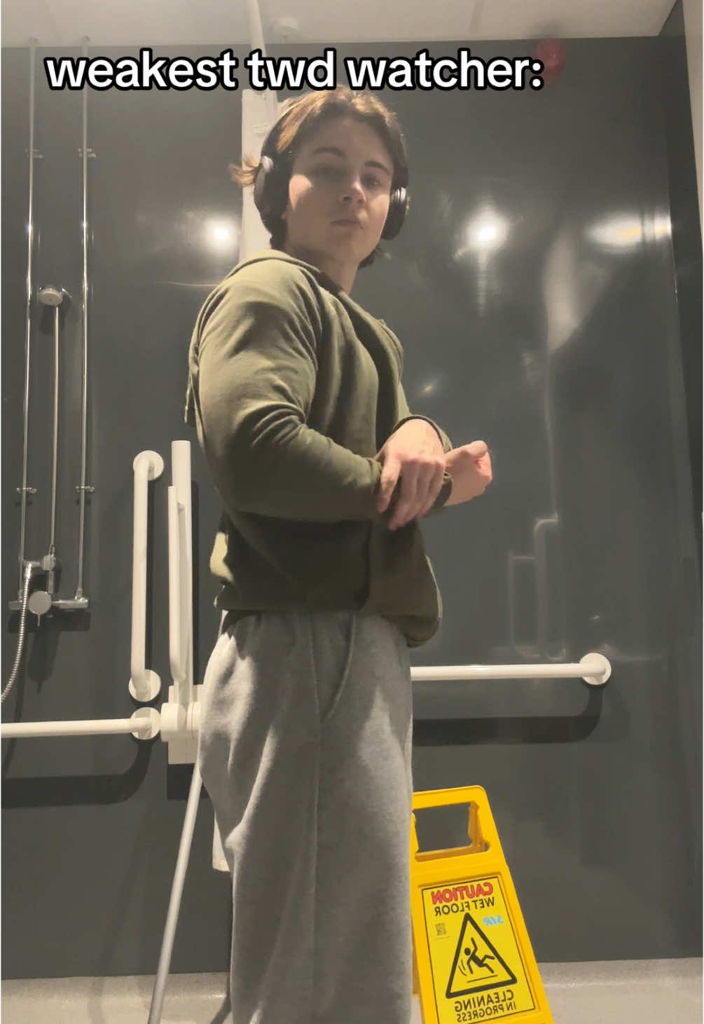 real twd fans non of this tiktok bs #fyp #gym #twd 