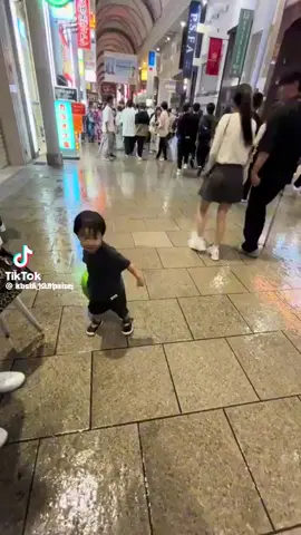 さすがに子供とは言え迷惑 ##子供#迷惑行為#止めない親