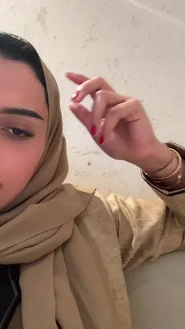 حالياً اسوي جلستين مختلفة وكلها للجسم (الكايروبراكتك) و (الوخز بالابر) 🦴💉 . . . @Earthycenter 