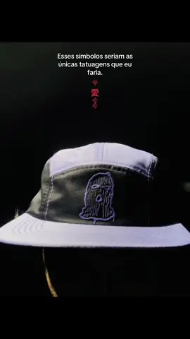 𖣂: Poison tree significa traumas passados, e recomeço. 愛: marca do Gaara kanji, significa amor próprio, para aqueles que nunca foram amados por ngm. 𒉭: marca Berserk significa, dor, sofrimento, coragem, determinação, ambição e destino, para aqueles que passaram por experiências ruins. #fy #foryoupage #viral 