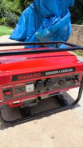 Gerador Nagano NG 3100 Defeito relatado: Vazamento de gasolina Defeito Constatado: sujeira proveniente do combustível (gasolina) e tempo de inatividade do equipamento, vindo travar agulha da bóia do carburador  Solução: limpeza e lubrificação de todas peças do carburador, realizado testes e medições  equipamento operando e pronto para uso. #nagano #gerador #engpse 