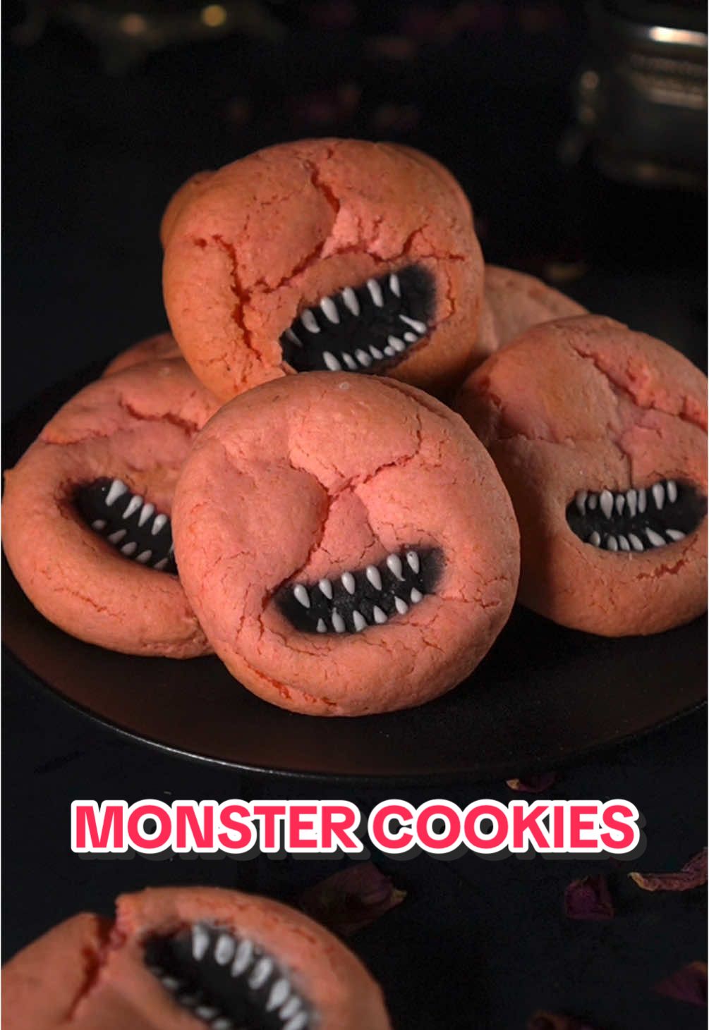 Foods not fun if it doesn’t threaten to bite you back.  #foodart #monsterfood #coolfood #cookiedecorating #baking 