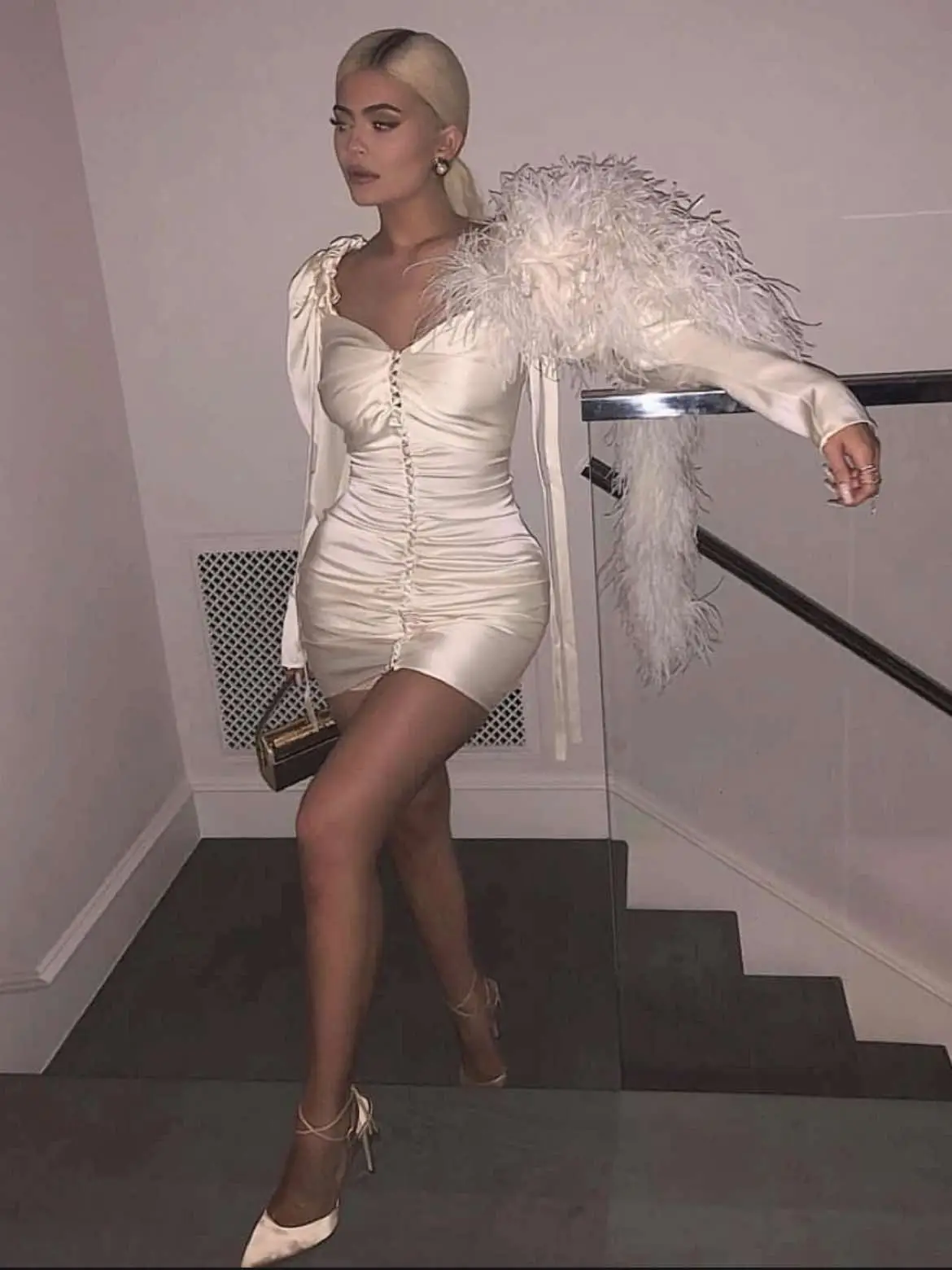 🤍 #kingkylie #kingkylieera #kyliejenner #paparazzi #fy #fyp #viral_video #era #trending #blowthisup #pyf #pyf 