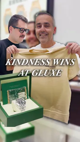 This is what it’s all about guys! This gentleman recently purchased one of our Deal of the Day watches, as he was picking up his watch he took some time out to tell Gary that seeing him pass forward the $300 that someone else won in one of our contests to Aviv inspired him! Thank you and we hope that this motivates all of you out there to continue to be kind because you never know the effect it’ll have on others🫶🏻 • • • #gluxejewelers #miami #negotiation #dealoftheday #dealsandsteals #discounts #watches #gmt #kindnessiscontagious #kindnessmatters❤️ #bekindalways #humannature #watches 