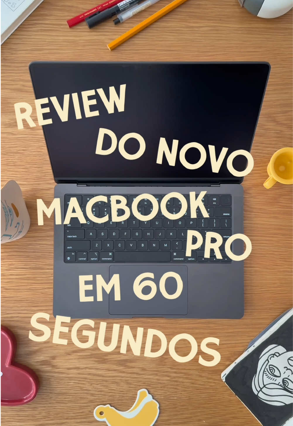 Um mês com o novo MacBook Pro M4, e uma verdade: não é brincadeira 🍎 Hora de dividir minhas primeiras impressões em um review rápido e direto de até 60 segundos 🦕✨ #apple #macbookpro #macbookprom4 @apple #