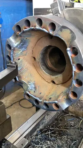 Usinagem da caixa satélite Scania #machine #torno #fresadora #cnc #usinagem #o #industria #a #metal #mecanizado #mecanica ##fresa #machining #metalmecanica #n ##ceramica #cncmachining #ferramentaria #tornearia #mecanizadocnc #metalurgia #tornocnc #machinist  #engenharia #tornomecanico #cncmachine
 •	#soldador #soldadura