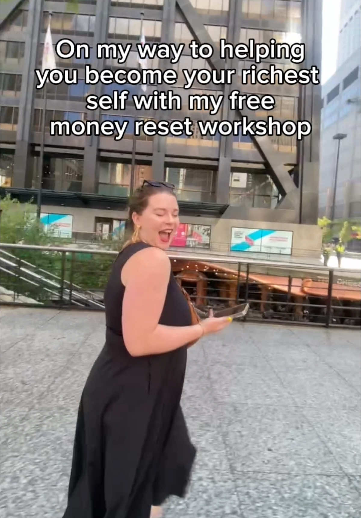 7 days. A fresh start. It’s time to reset, refocus and level up our finances besties. Click the 🔗 in my bio to join my free 7 Day Reset Workshop!