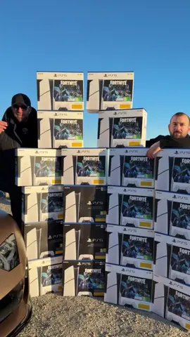 20 PS5 cadeau 😇 @Piero Centurion Motors 🏎 