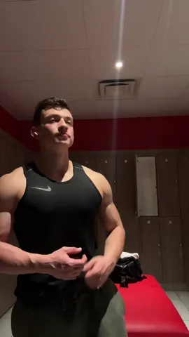 Had a good pump 😮‍💨 #pump #Fitness #fitnessmotivation #posing #gym #aesthetic 