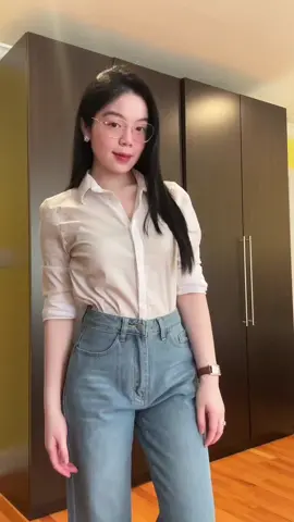 riết tưởng cô giáo đứng lớp ko đó mấy hai ơi