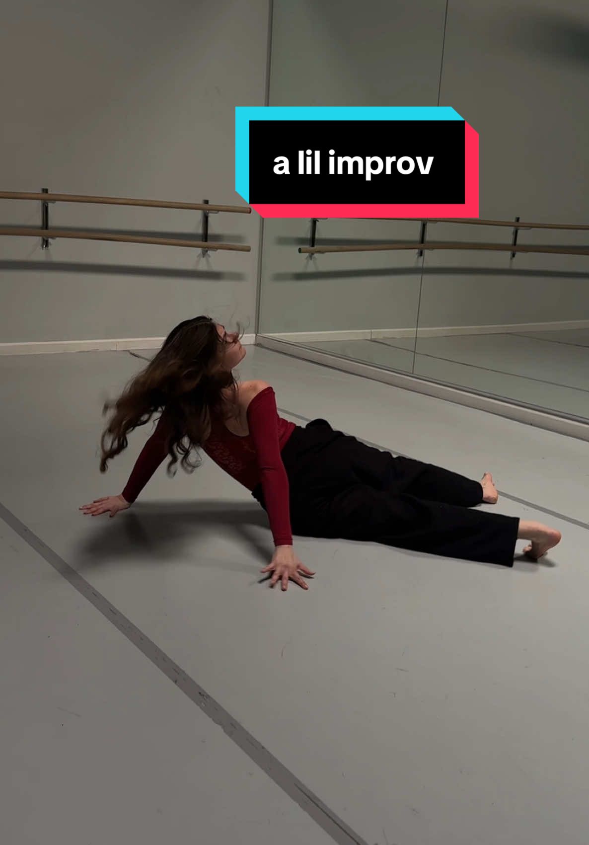 a little groove in Studio A ❤️💋 #contemporarydance #improv #improvisation #contemporary 