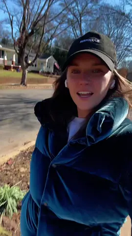 Walkin & yappin #fyp #walk #walking #yap #10ksteps #10kstepsaday 