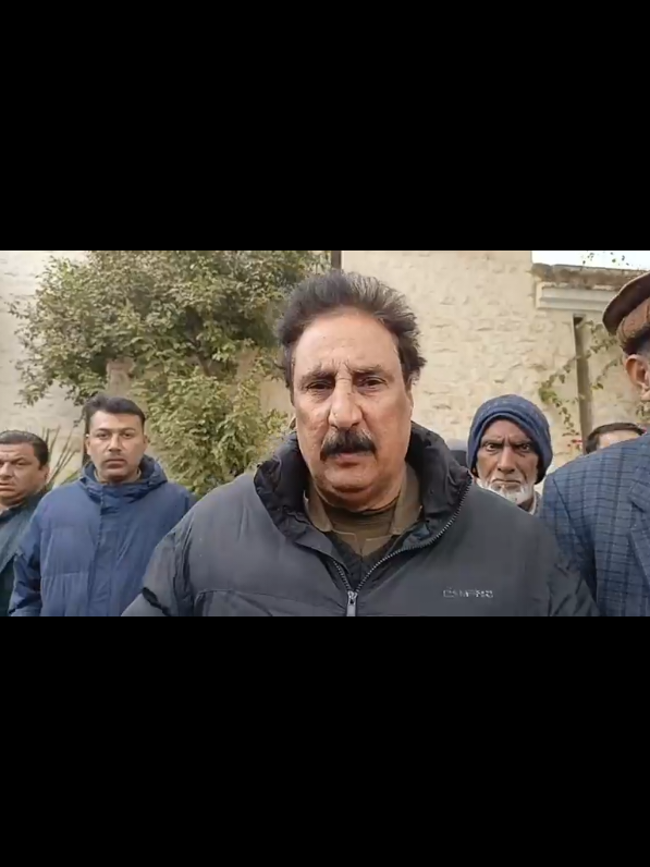 کلرسیداں پولیس حراست میں نوجوان  کی ہلاکت کا معاملہ سنگین صورت اختیار کرگیا تھانہ کلرسیداں کے سامنے لواہکین کا احتجاج #kallarsyedan🌹 #kallarsyedan #news #foryoupage #fypシ #fyp #kallarsyedan🌹 #justice #kallar #کلرسیداں_آلے #کلر #کلرسیداں #viral #police #pakistan #sho 