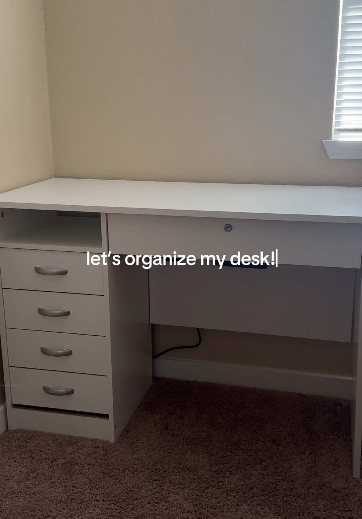 organizing my new desk! i love it so much! now i just need decorations lol #organizemydesk #organizewithme #organizing #organizingasmr #organizingtiktok #organized #deskorganization #organizetok #trending #fyp #fypシ #foryoupage #relatable #organizedhome  #creatorsearchinsights 
