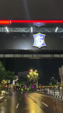 surabaya after rain gapernah gagal✨ #surabaya #fyp #beranda #storywa #storytime #mentahan #surabayatiktok #citylights #hujan #fypp 