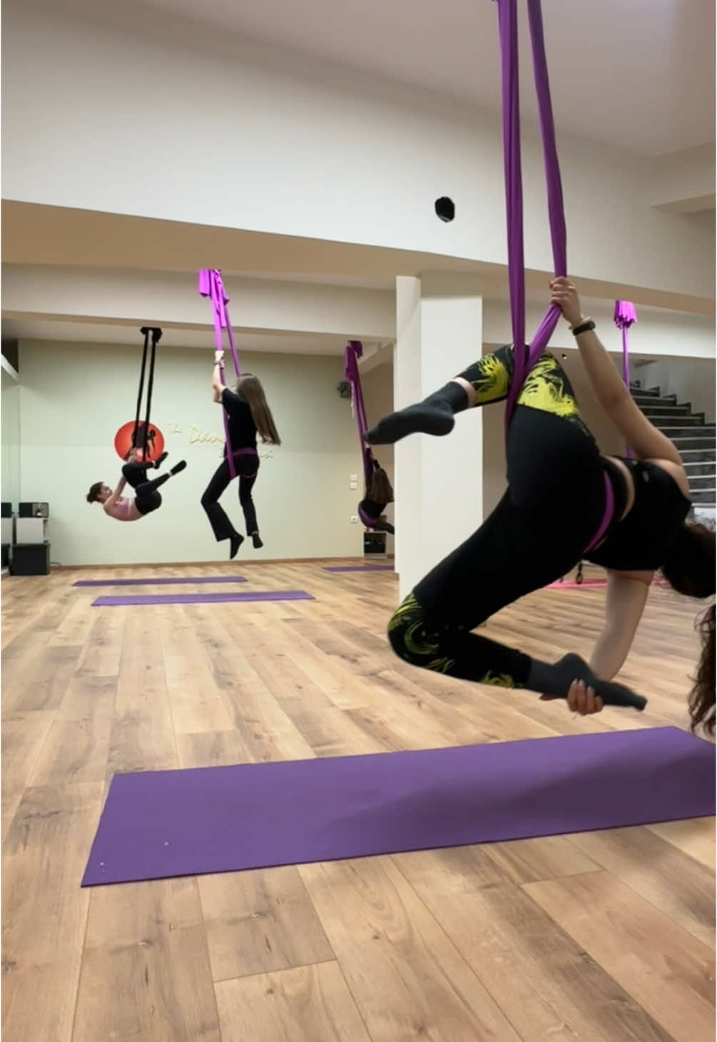 Aerial Dance Beginners ❤️ 2nd class for my ✨ #thedanceclub #thedanceclubbymarousi #dance #aerialdance 