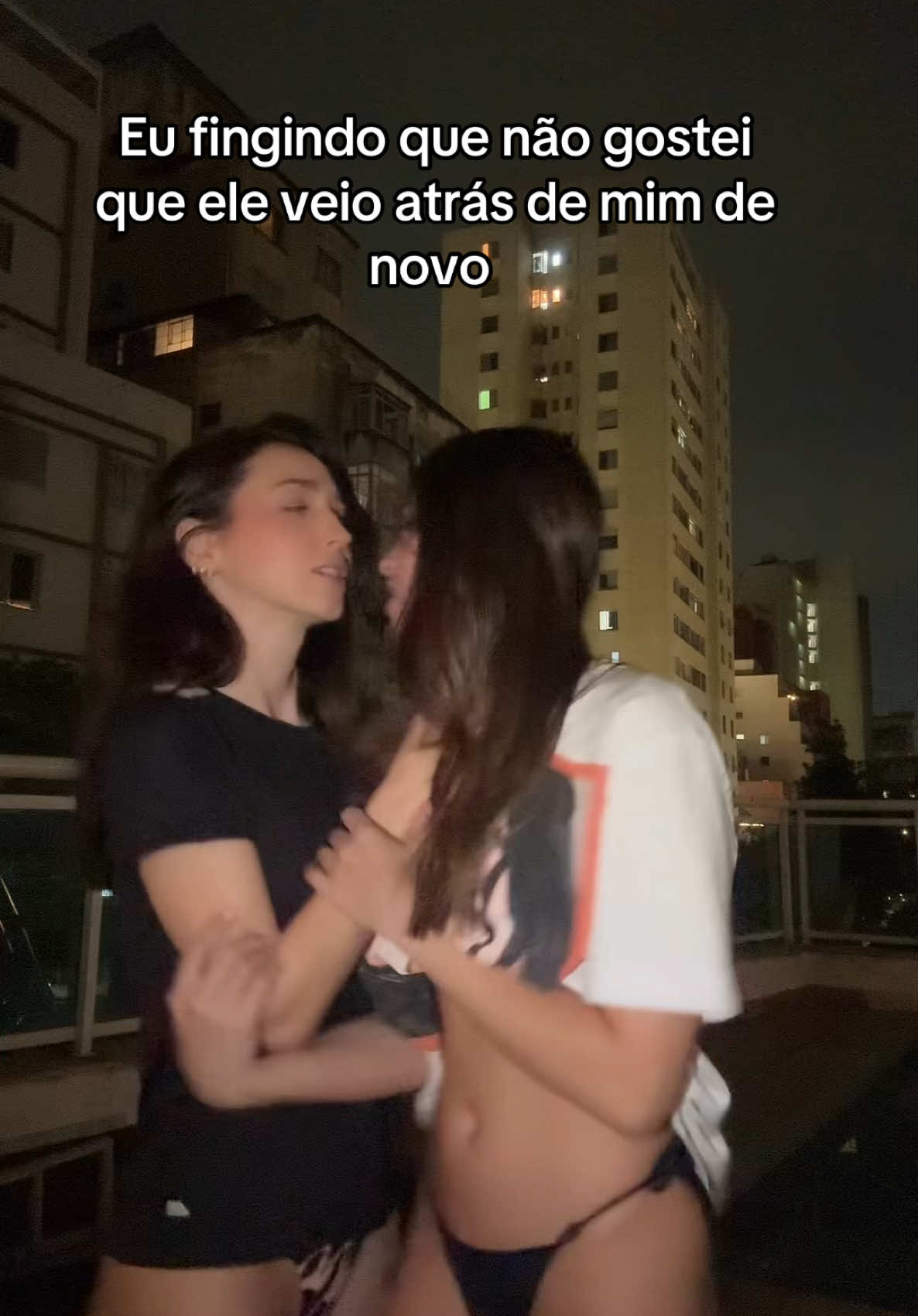 É só um biquíni tiktok 