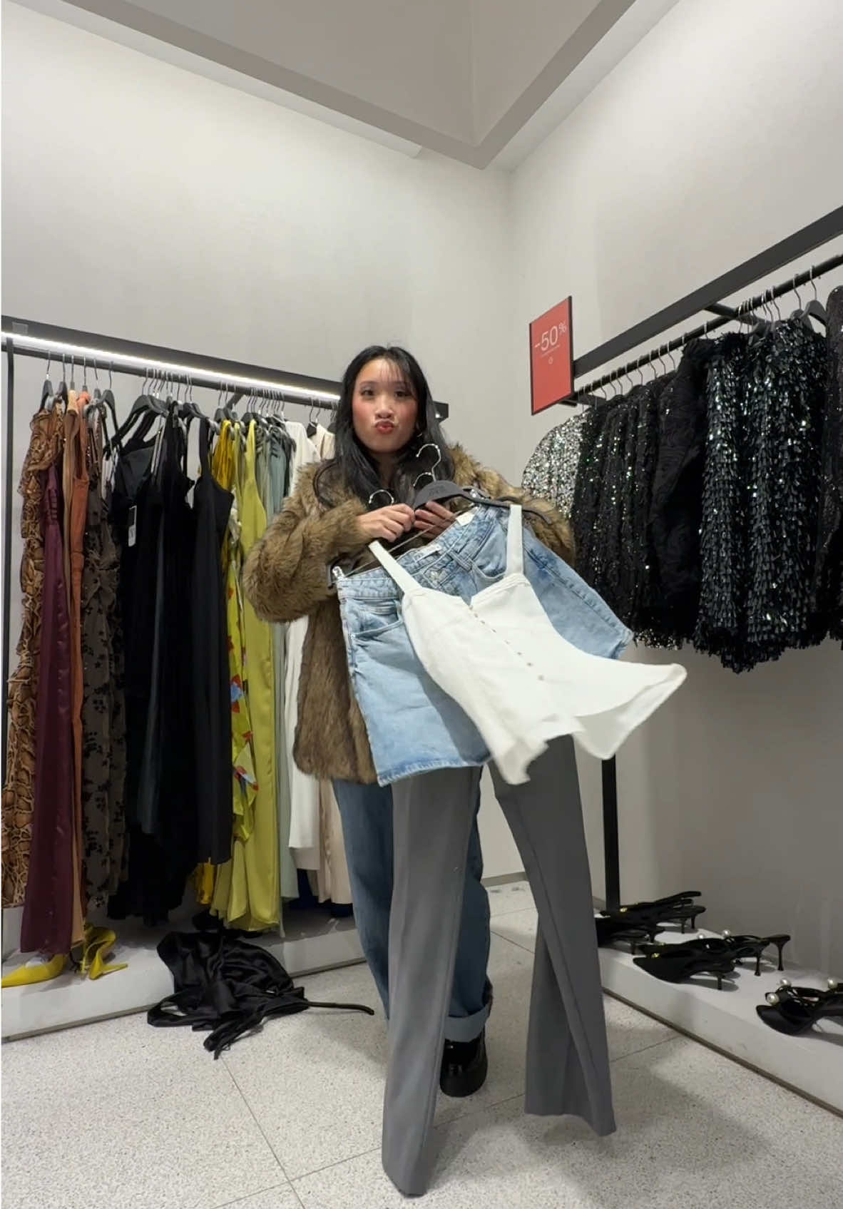 @ZARA sale is popping off #dayinmylife #shoppinghaul #shoppingvlog #vancouver 