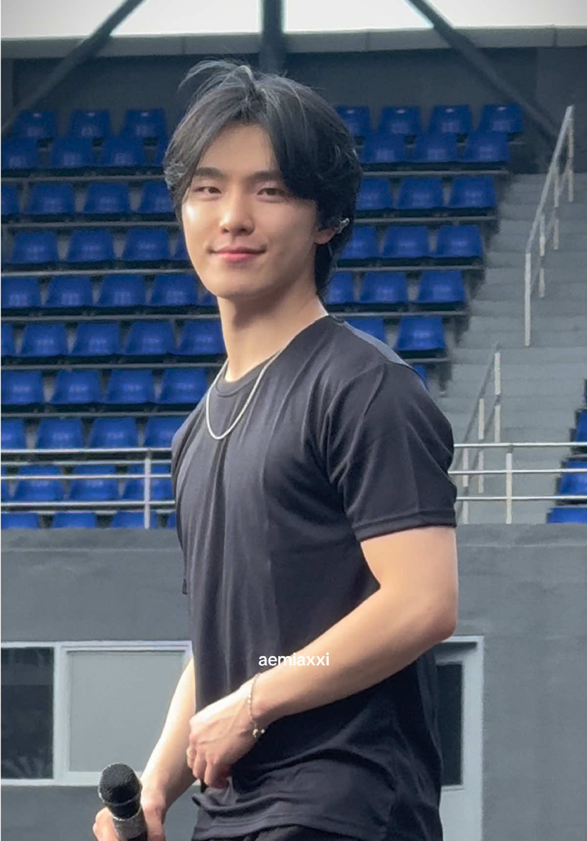 dino is so ethereal #seventeen #svt #dino #leechan #seventeeninbulacan #righthereinbulacan 