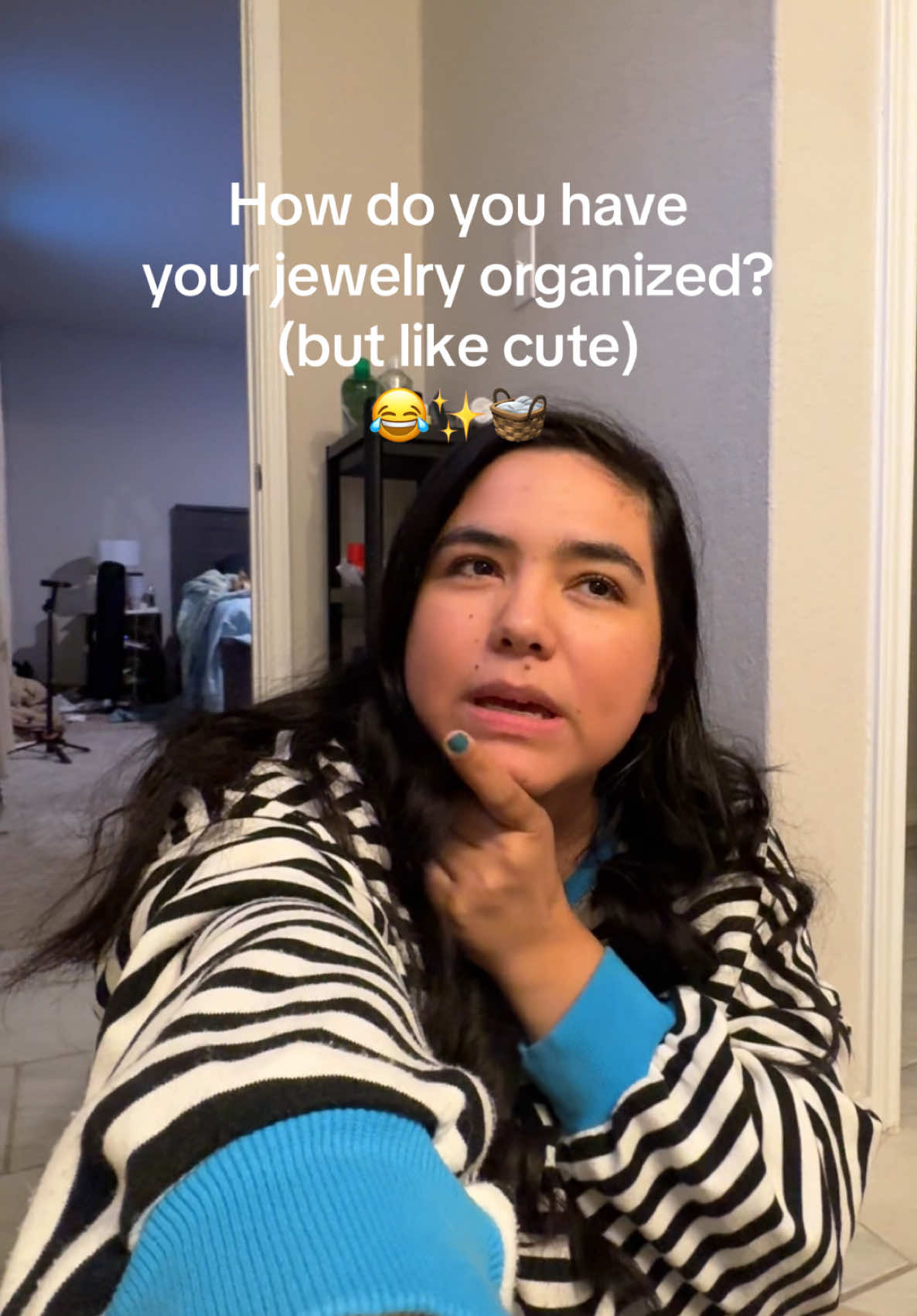 If you have an Amazon link then even better!🙃 #sahm #momsover30 #latinacreatorsforyou #Lifestyle #stayathomemom #momlife #toddlermom #motherhoodunplugged #tiktokgrowth #microinfluencer #tiktokisback #organization #organizationtips #jewelryorganizer #needadvice 