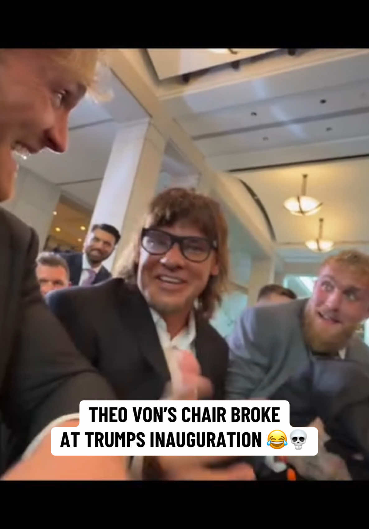 Theo Von’s chair just broke, look at secret service in the background 😂 #TheoVon #LoganPaul #JakePaul #Nelk #NelkBoys #Trump 