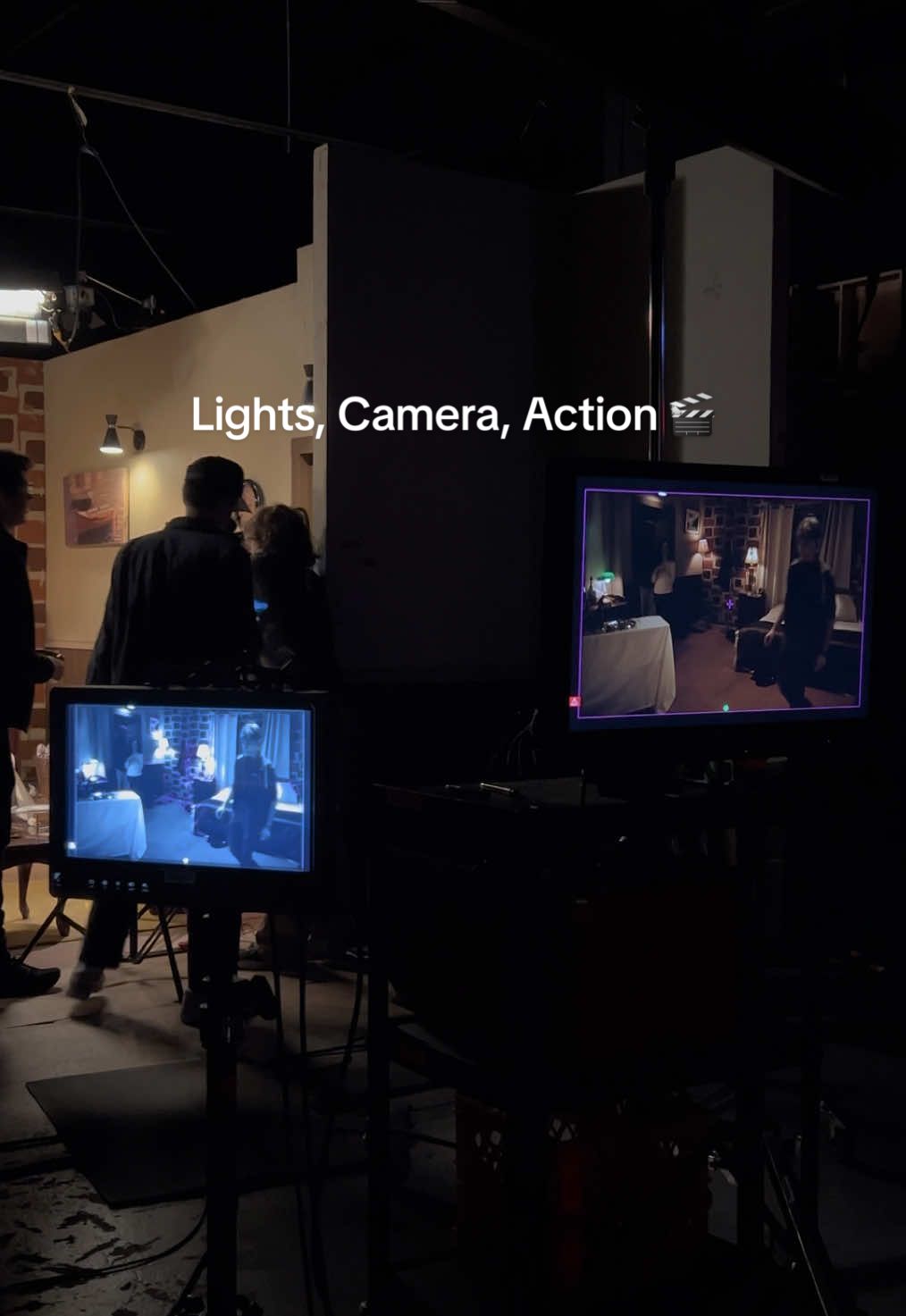 🎭Lights, Camera…Teamwork 🎬   Our acting and film production students join forces for another exciting collaboration. BTS of creativity in action! #VFS #vancouverfilmschool #vfsalwaysinproduction 