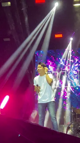 @MASDDDHO tolong ini terlalu manissss bgt, blm bs moveon sm mas jawa satu ini hihi🥺 #fyp #masdhoo #konserjambi #singhporiajambi #jambipride #pamerbojocendoldawet 