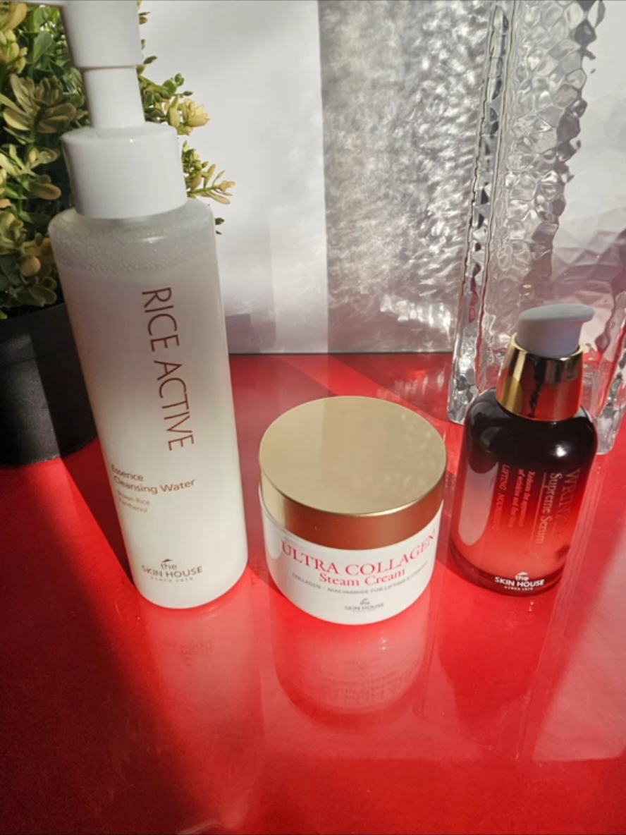 Try these by the Skin House.   Your skin will thank you 🌾🌱🌾 🌱Rice Active Essence Cleansing Water A mild cleansing water that effectively removes sunscreen and make up without causing irritation to skin. Contains brown rice bran to promote even skin tone and improve cell turnover. Provides prolonged hydration and skin barrier care with Panthenol and Castor Oil. • Soft formula + Long lasting • Cares visibly firmness reduce fine lines • Increases plumping, tone and tighten skin • Wipe out melanin inside skin to keep skin tone even 🌱Wrinkle Supreme Serum  An intensive wrinkle care serum that fills up your skin with basic nutrition and improves elasticity. • Makes skin healthy and shiny • Firm, tone and nourishes skin • Relaxes your skin to relieve stress.  • Provides vitality 🌱Ultra Collagen Steam Cream Formulated with rich collagen to improve skin radiance and firmness. • Maximize volume by steam cream technology • Soft formula + Long lasting • Cares visibly firmness reduce fine lines • Increases plumping, tone and tighten skin • Wipe out melanin inside skin to keep skin tone even These are definitely a must-try. They are so gentle and are highly effective especially in the long-term use.  Want to try? Get them on Yesstyle.com and use my code 1234THEGG for an added discount at check out!! #Gifted by @theskinhouse and @YesStyle Thank you so much 😊  #Theskinhouse #Brownrice #Wrinkleimproving #Skinrepaire #Youthfulglow #Kbeauty #Koreanskincare  #Yesstyle #Yesstyleinfluencers  @YesStyleInfluencers 
