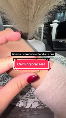 The perfect distraction 🌻 #spinningsunflower #fidgetbracelet #sensory #fidget #calming #calmingbracelet #jewelry #flowerjewelry 