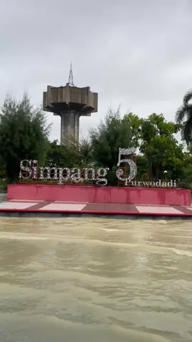 🥲🥲🥲 #fypシ゚viral #warungkopi  #purwodadi24jam #simpanglimapurwodadi  #banjir2024 #foryoupage 